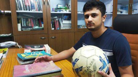 Unconventional Journey: Meet Aakash, the self-taught NEET topper who secured AIR 34 without coaching
