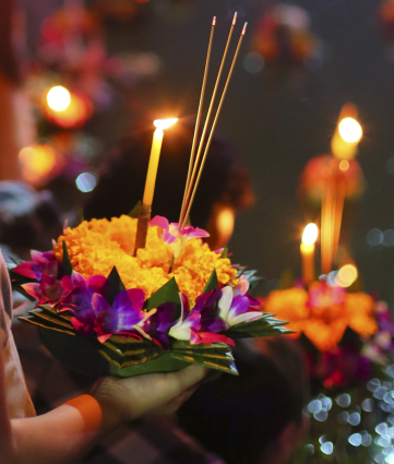 Loy Krathong: Thailand's Festival of Lights And Lanterns